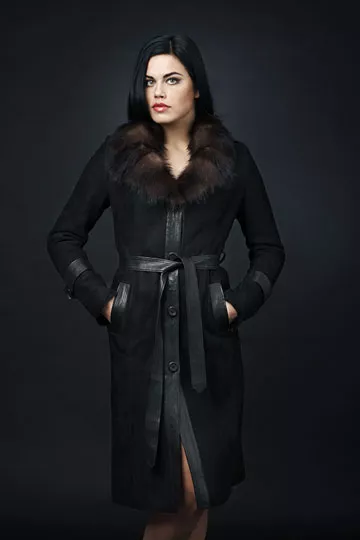 Дубленка черная длинная с мехом  ДД-73 цвет Черный фото